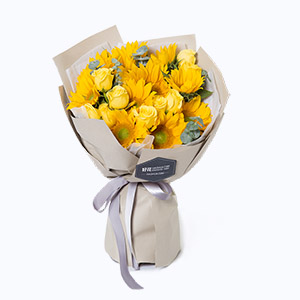 福清市Secret love倾慕鲜花系列10枝向日葵+9枝香槟玫瑰