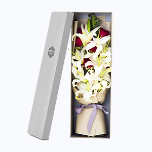 临清市Relative亲情鲜花系列10枝红玫瑰+11朵白百合枪炮礼盒