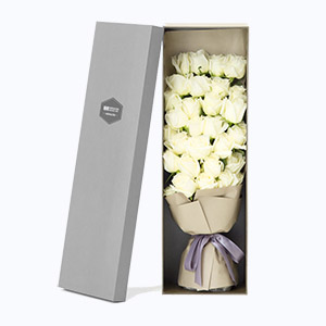 泰兴市Cherish珍爱鲜花系列33枝白玫瑰枪炮礼盒